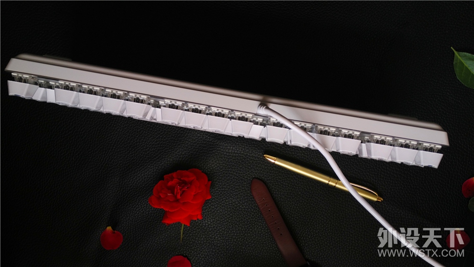 �����ı�ɽ��ʼ�ڻ���---�װ�V500S������