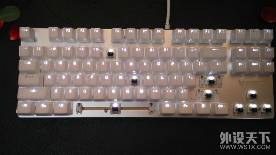 �����ı�ɽ��ʼ�ڻ���---�װ�V500S������