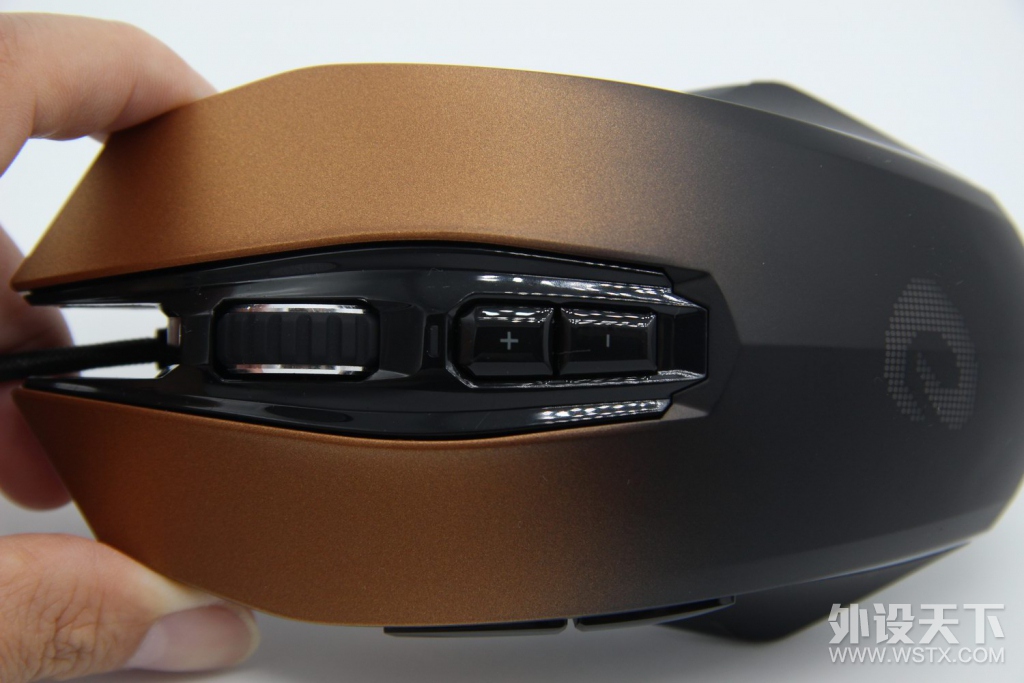 ������ʵ����Խ���䣺�����EM925 Pro��Ϸ�������