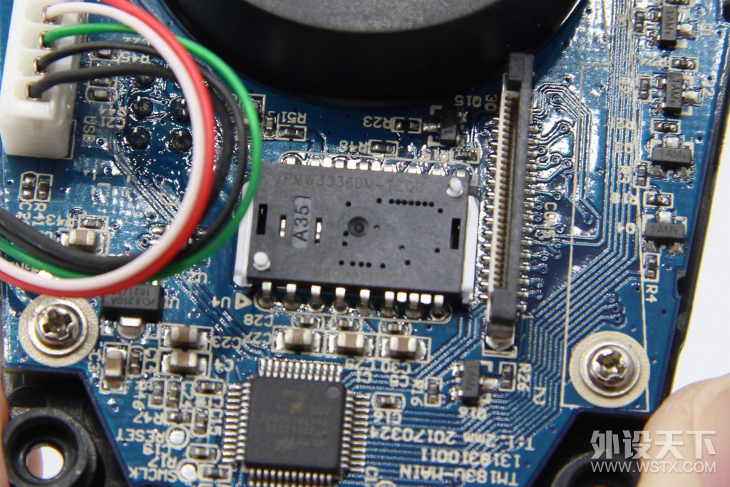 ������ʵ����Խ���䣺�����EM925 Pro��Ϸ�������