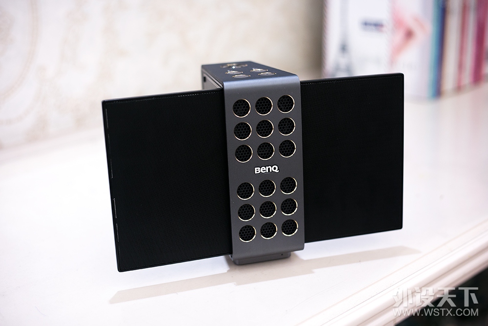 ���۵��ľ���Ĥ��������  BenQ treVolo����