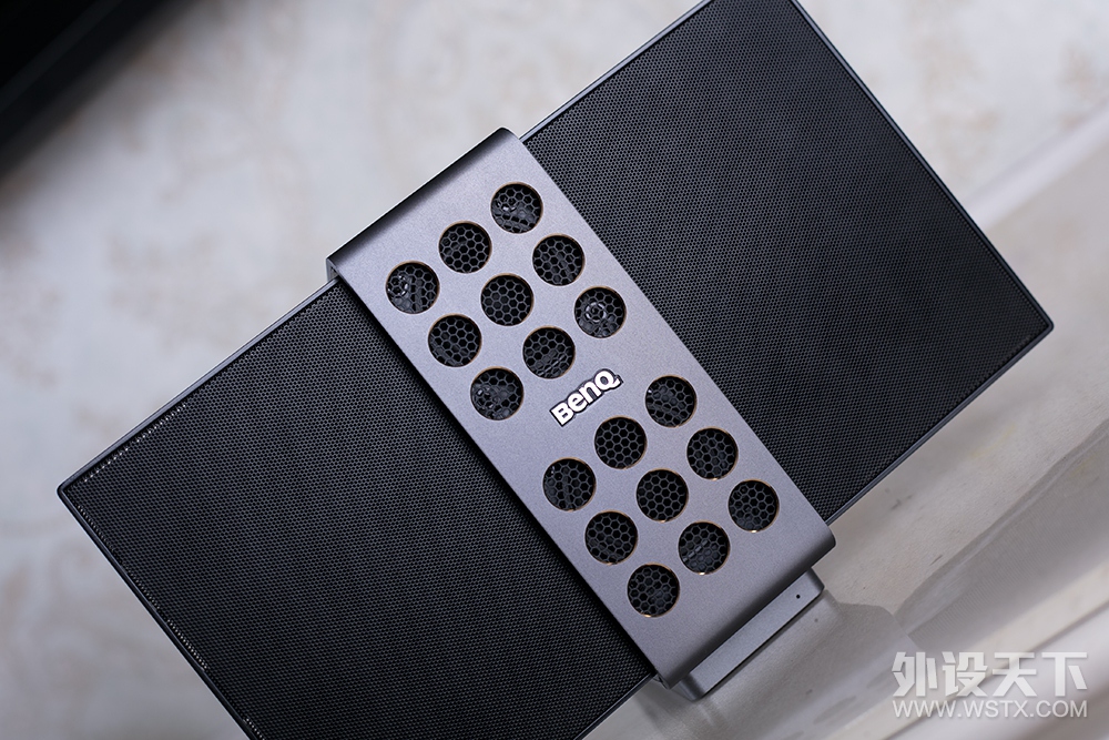 ���۵��ľ���Ĥ��������  BenQ treVolo����