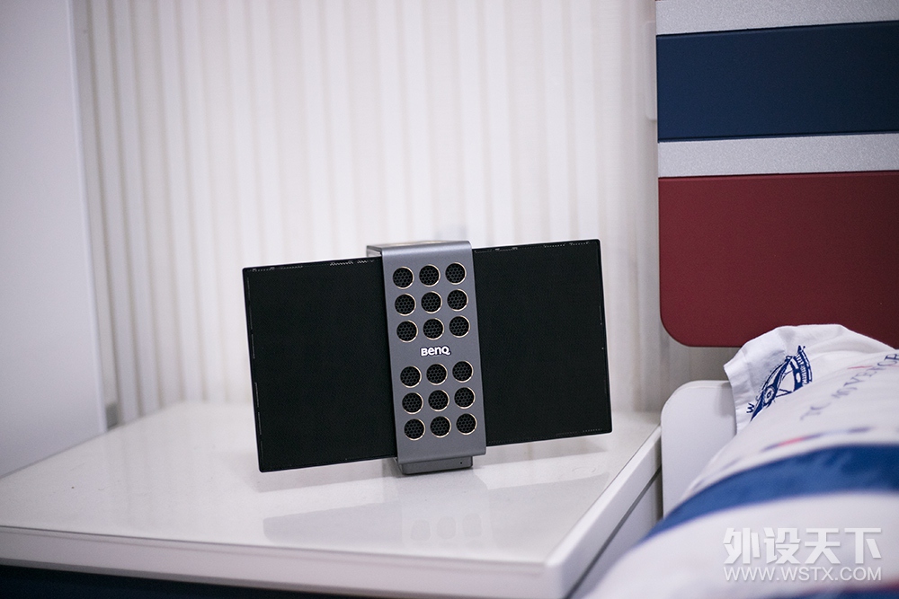 ���۵��ľ���Ĥ��������  BenQ treVolo����
