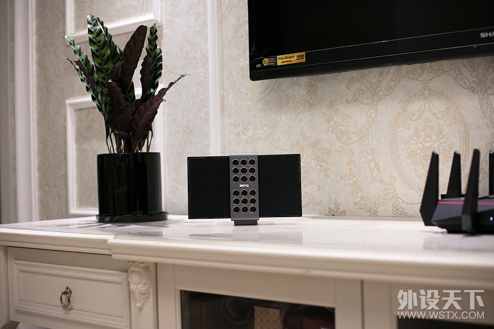 ���۵��ľ���Ĥ��������  BenQ treVolo����