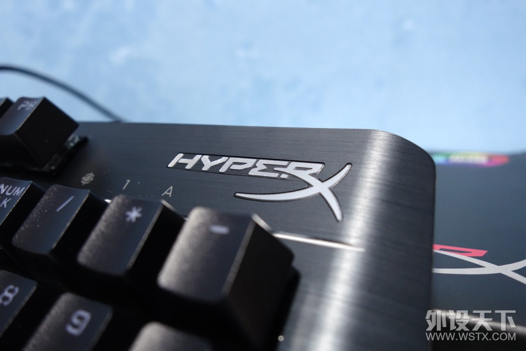 Լ磬HyperXRGB