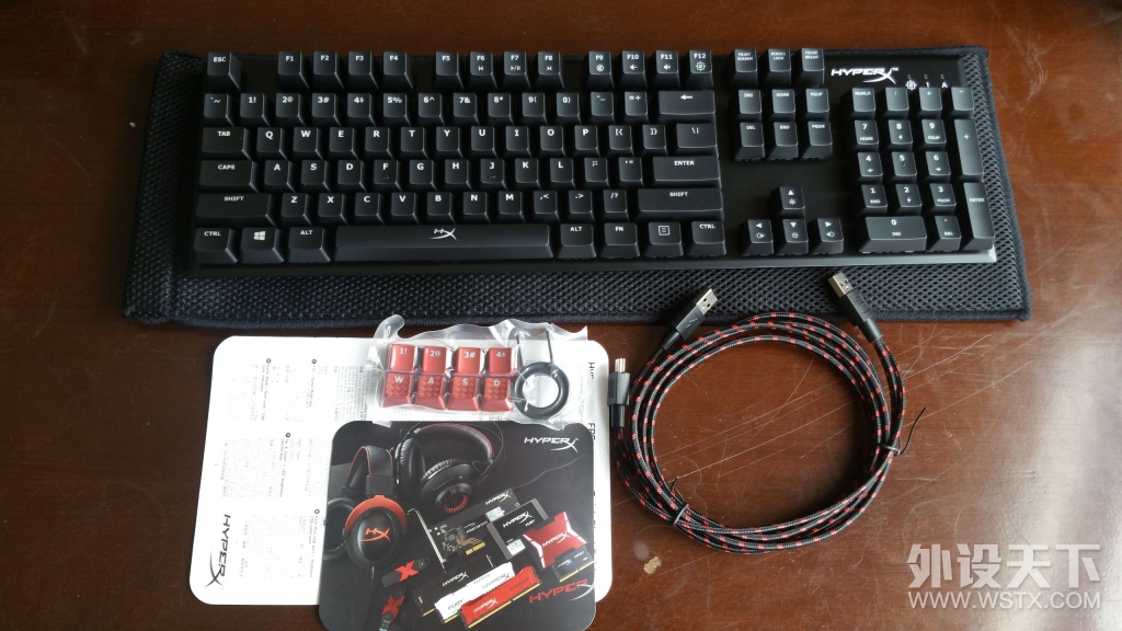 ʿ HyperX Alloy   