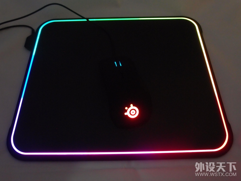 ɧ��Ҫ����� QcK Prism ˫��RGB���� ����