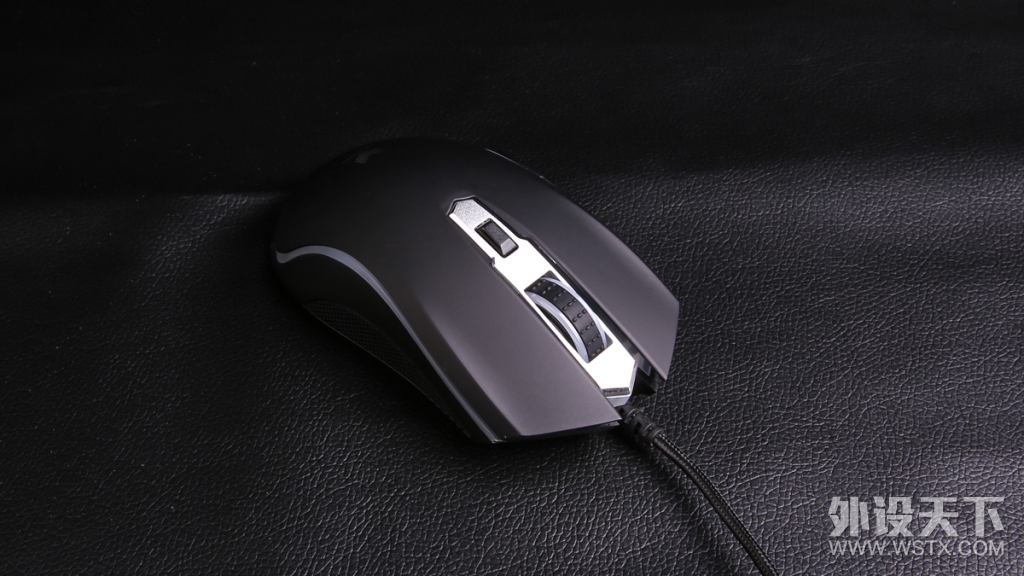 �òʵƹ⣺�װ�V25S��ѧ��Ϸ��괿�ڰ�ͼ��