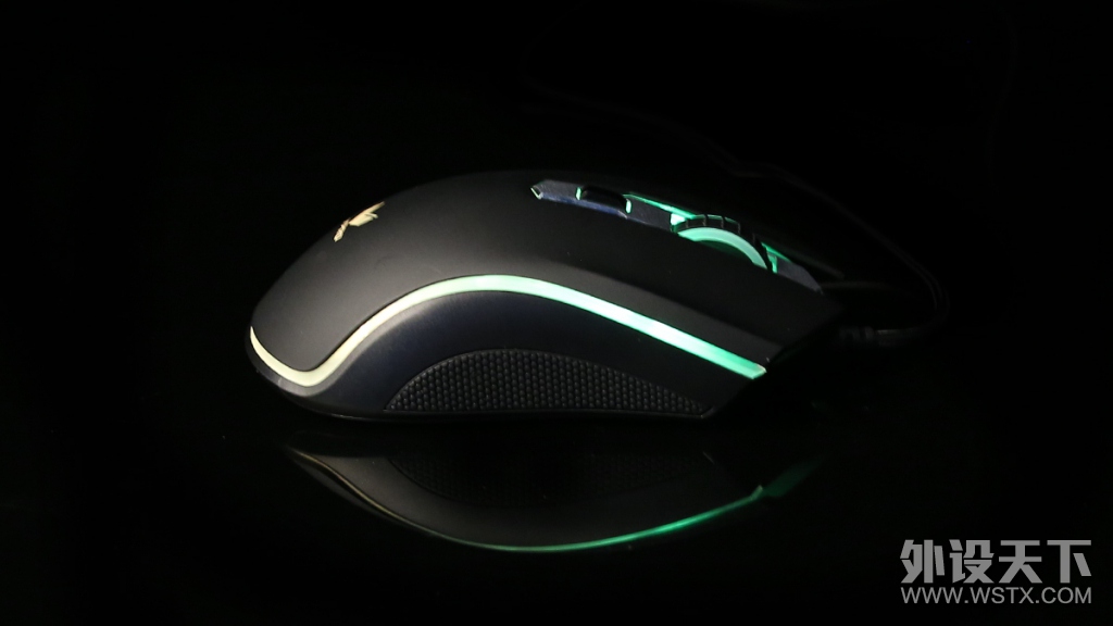 �òʵƹ⣺�װ�V25S��ѧ��Ϸ��괿�ڰ�ͼ��