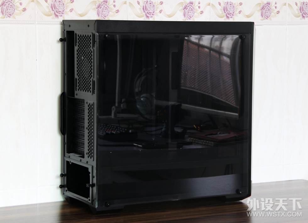 ֮֮-MasterBox Lite 5