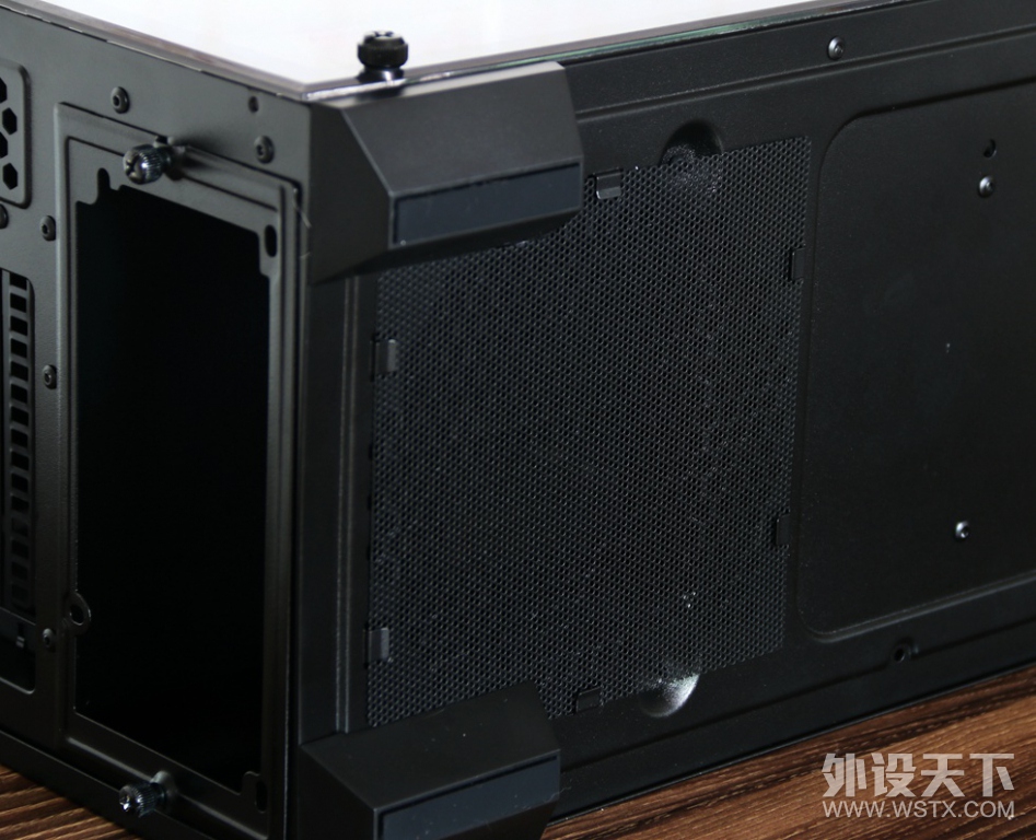 ֮֮-MasterBox Lite 5