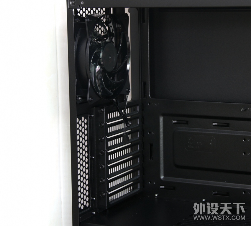 ֮֮-MasterBox Lite 5