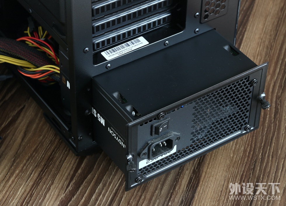 ֮֮-MasterBox Lite 5