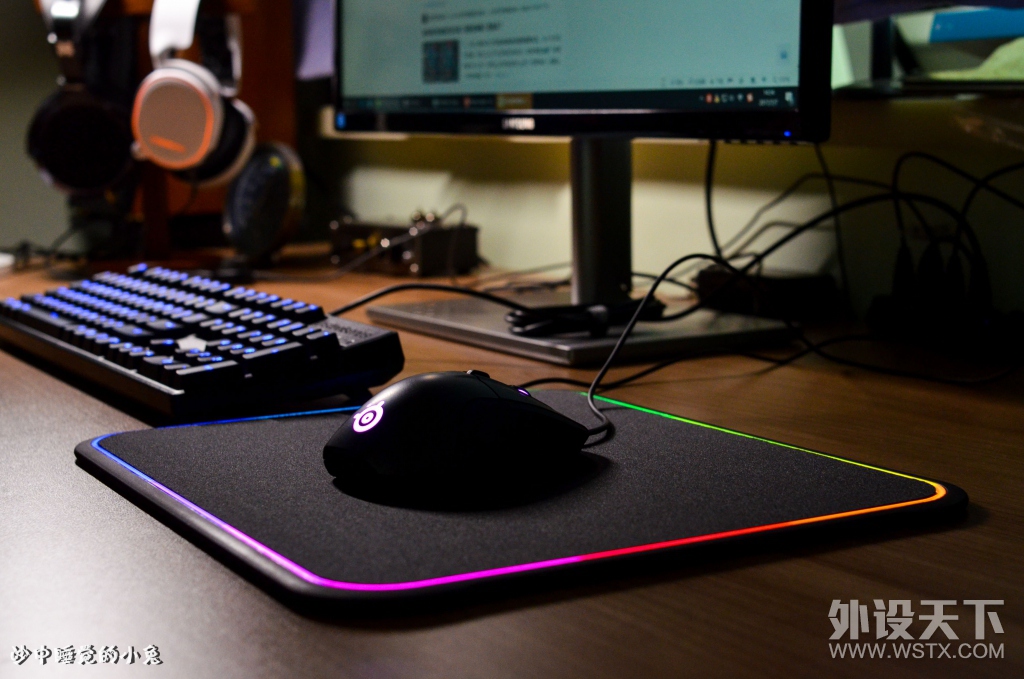 ����Ҫ�й⣬���SteelSeries Qck PRISM RGB ��������