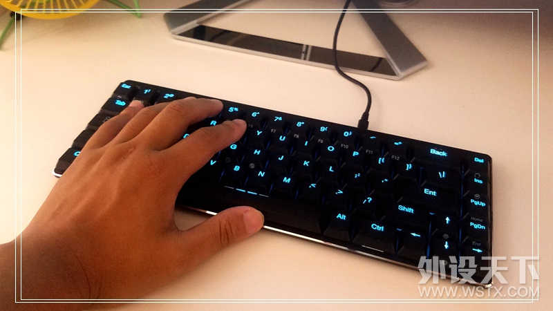 ���������� ����žžž С�����³�����EK820����С��