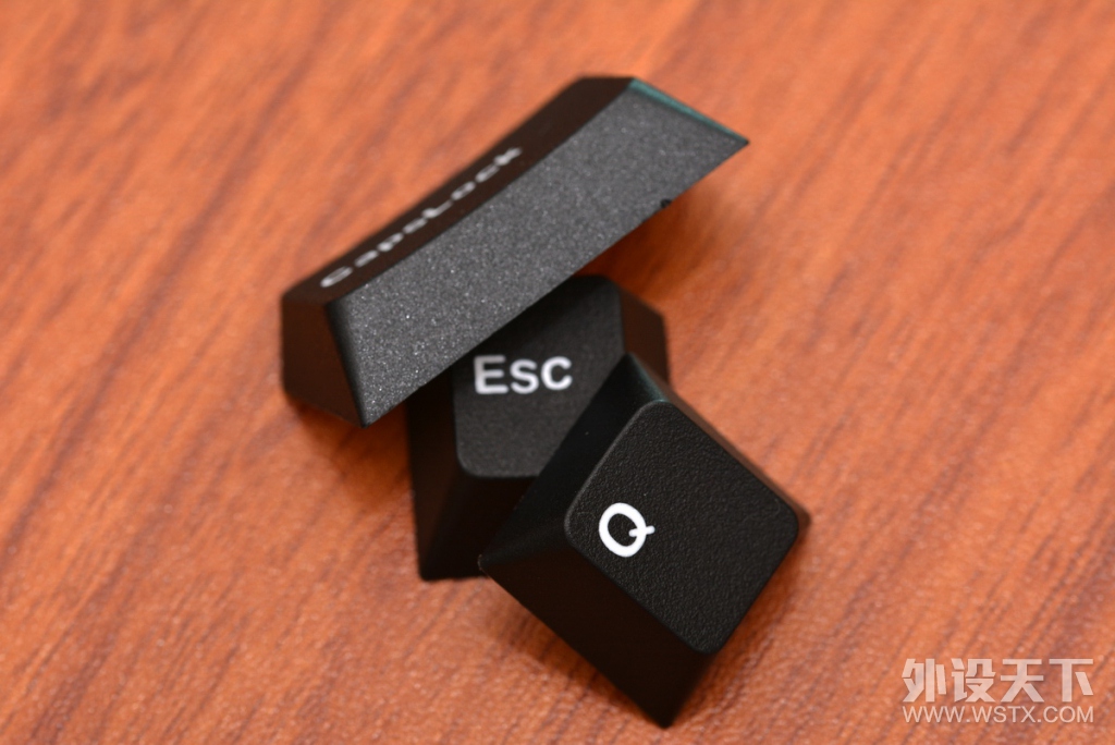 ûʲôԵǳɫPBT˫ɫñLEOPOLD FC900R PD