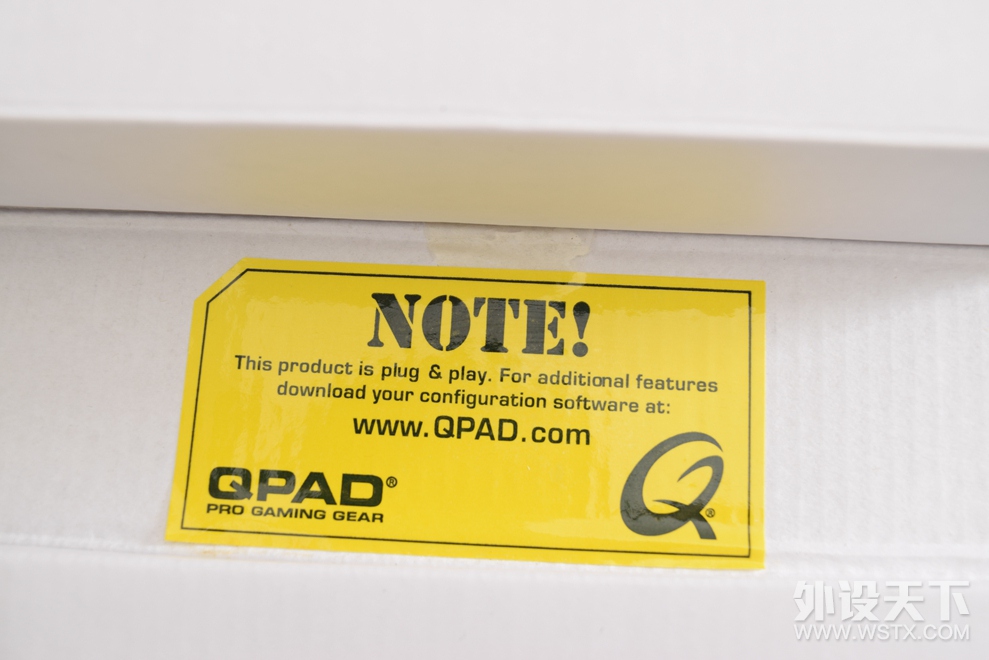 �����ڶ���ֽ�İ�����QPAD OM -75�������飺