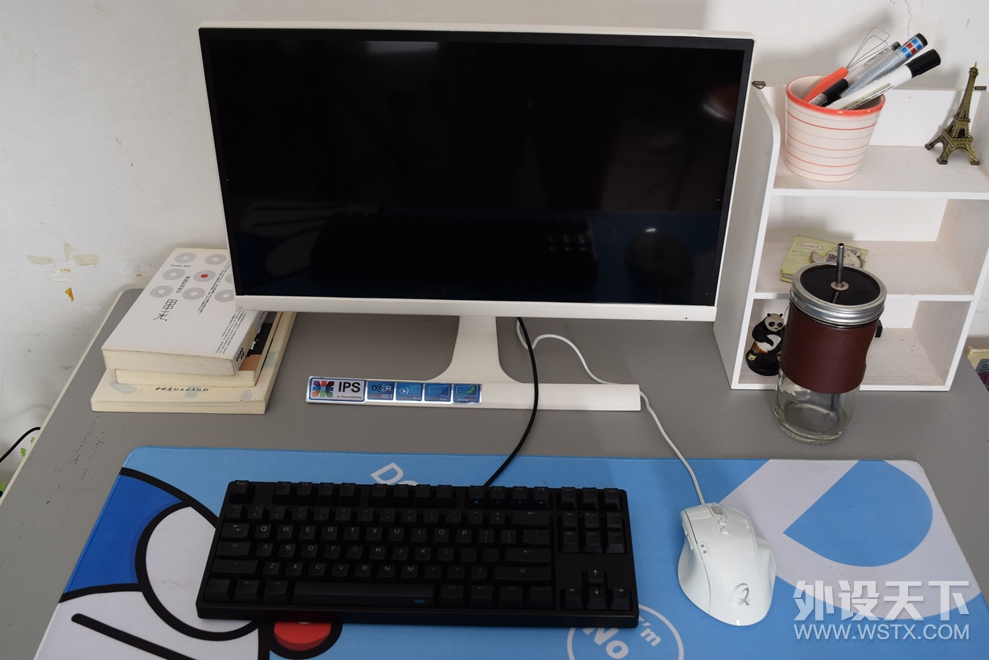 �����ڶ���ֽ�İ�����QPAD OM -75�������飺