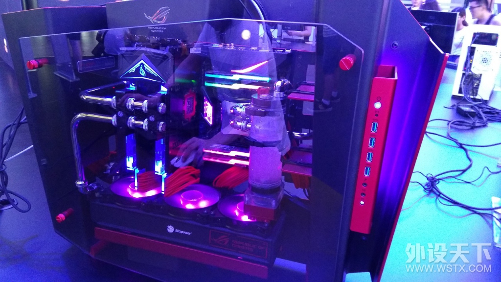 ChinaJoy 2017�ڶ��գ���Ʒ������Ӳ����������