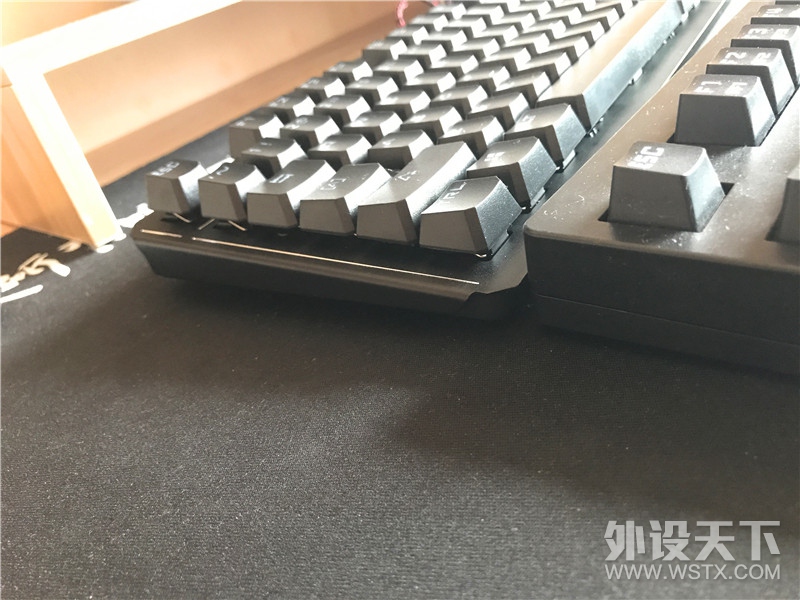 ڲ⡿ϵĴ¡ ѪB975RGB̡ 