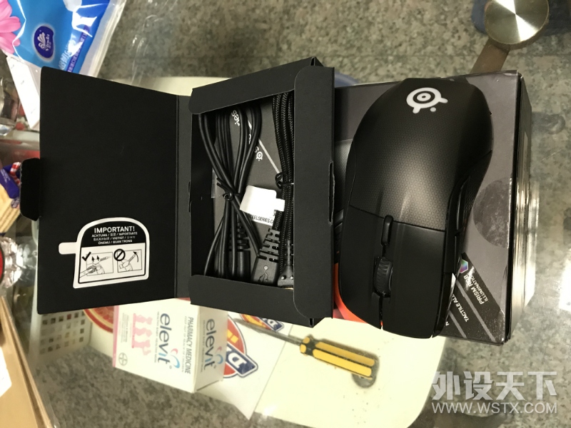 ���㶫����Rival 700��XBOX ONE�ֱ���