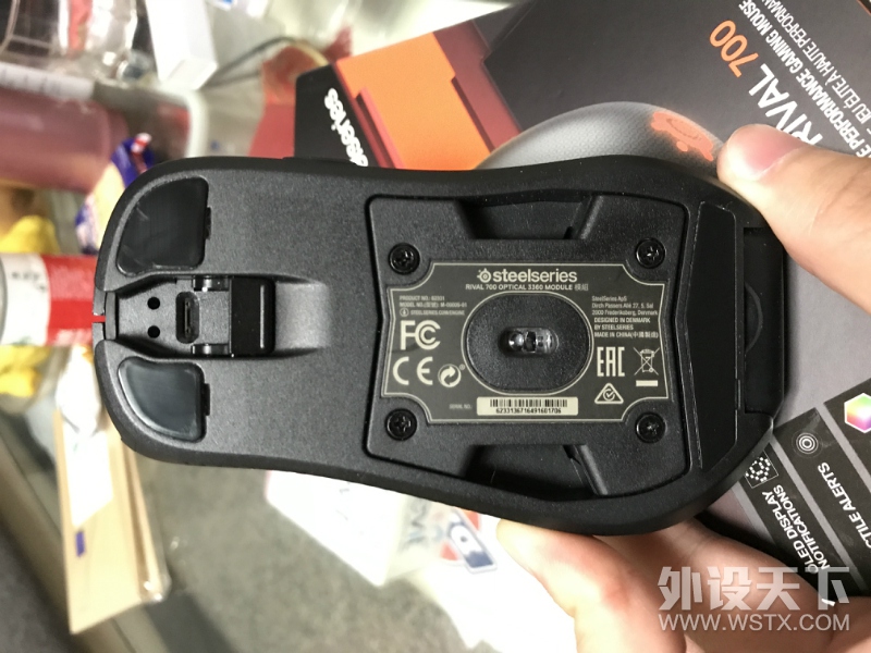 ���㶫����Rival 700��XBOX ONE�ֱ���