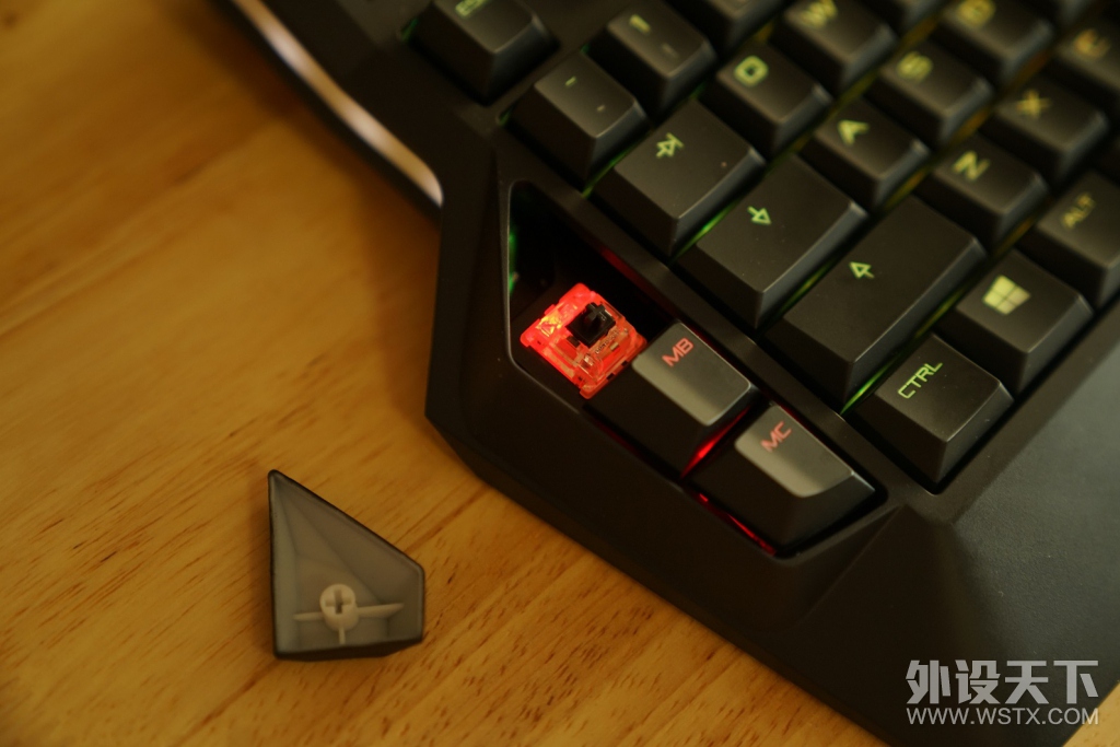 ����һ���󵨵��뷨����Macbook��װ�ɵ羺��Ϸ������ô����