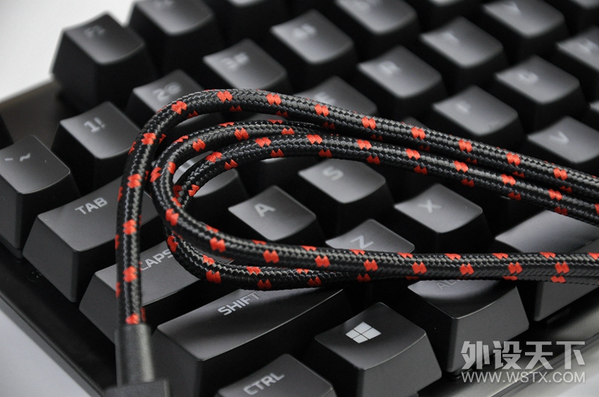 ̫�ӵǻ�ָ�տɴ���Alloy FPS PRO��е��������