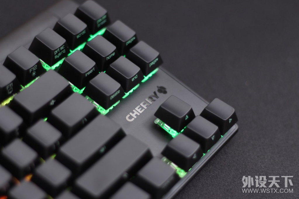 ȥӣҽζCherryMX 8.0 RGBɫ̰е