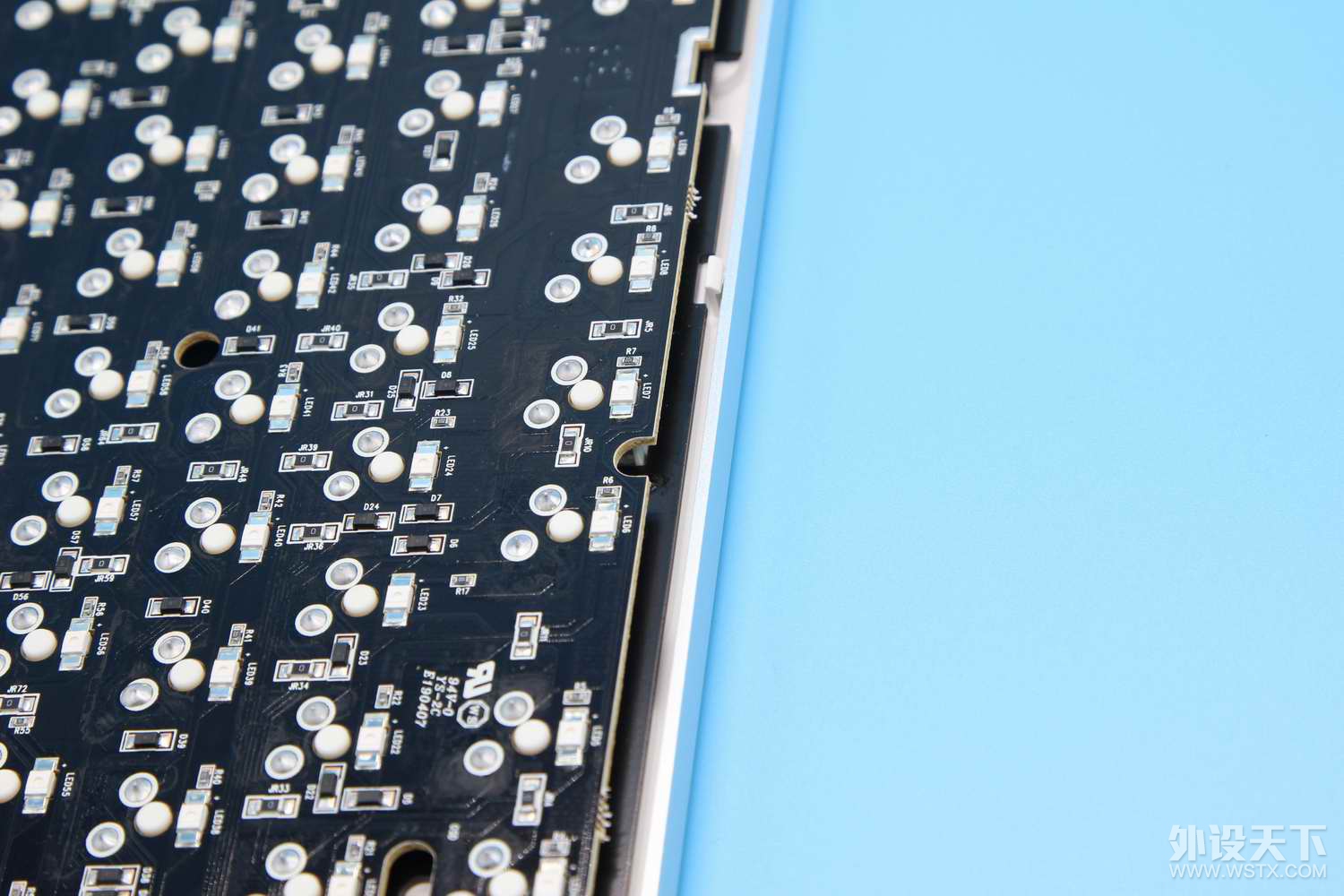 �칫�����ţ���Ϸ����---�װ�MT500�칫��е���̲������