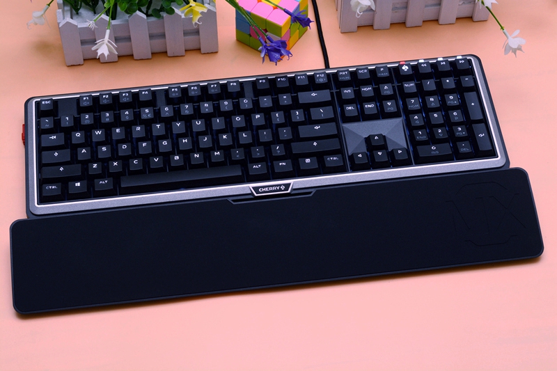 һ�ѽ����幤ѧڹ�͵ĺܺõļ��̣�ӣ��MX Board 5.0��������