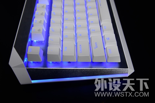 �����������������EK822 BOX���е����