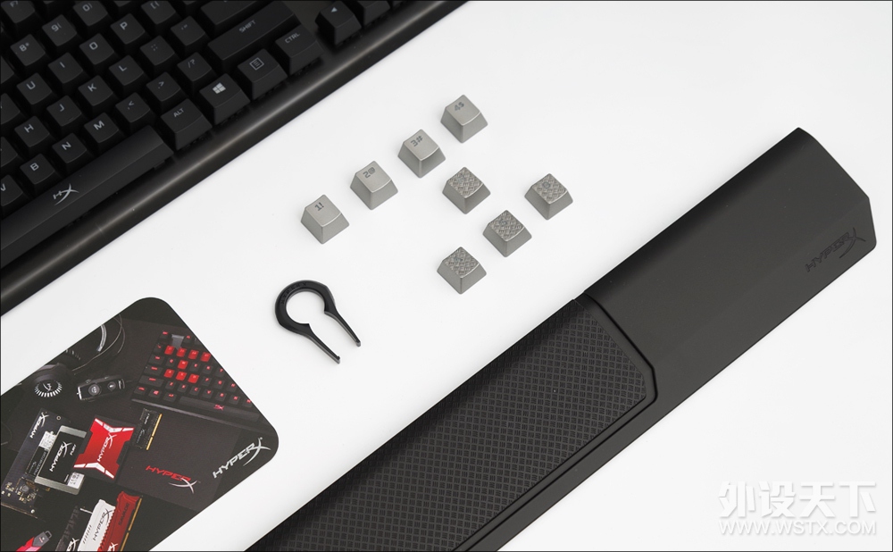 һ̫, HyperX Alloy Elite