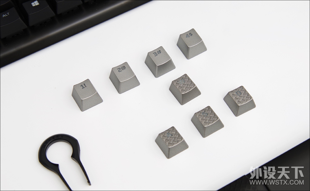 һ̫, HyperX Alloy Elite