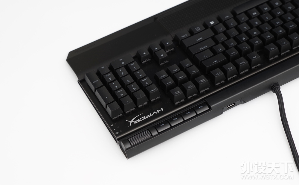һ̫, HyperX Alloy Elite