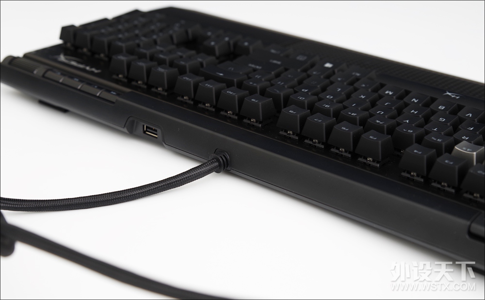 һ̫, HyperX Alloy Elite