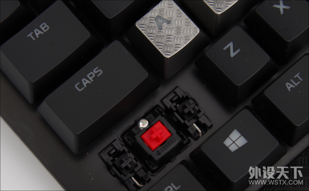һ̫, HyperX Alloy Elite