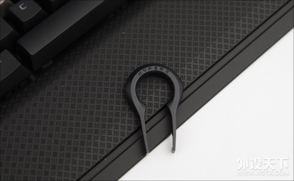 һ̫, HyperX Alloy Elite