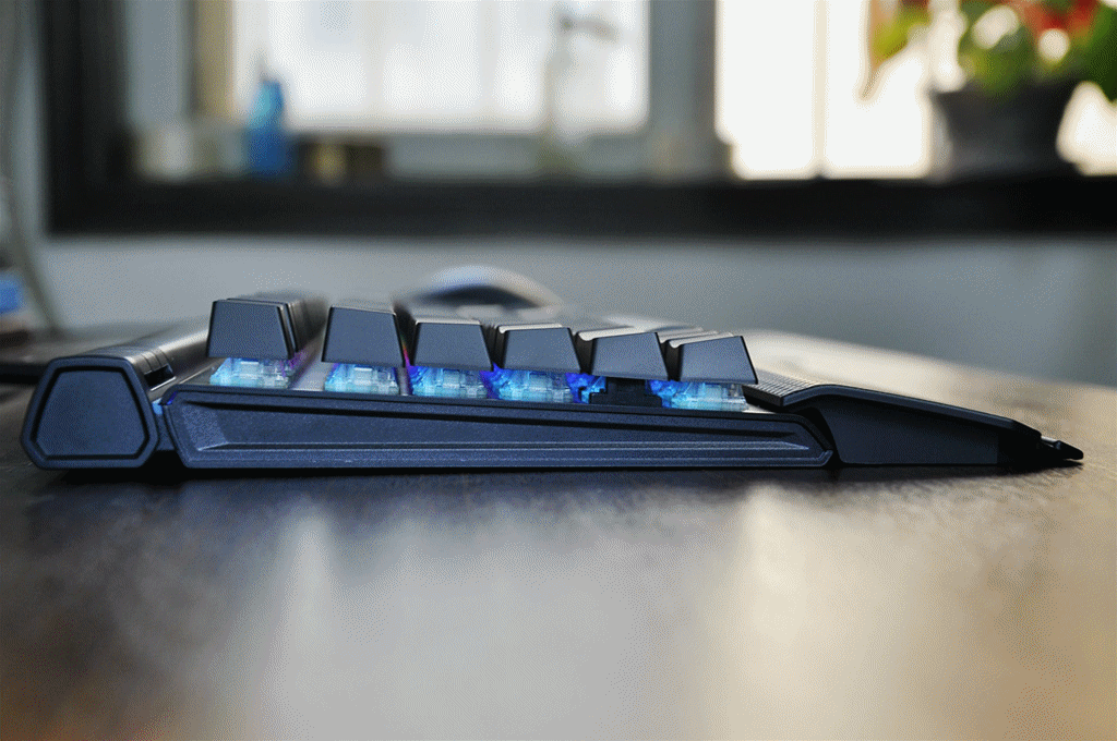 ��ʿ����ֵ���𾴣���ʿ��Elite RGB������