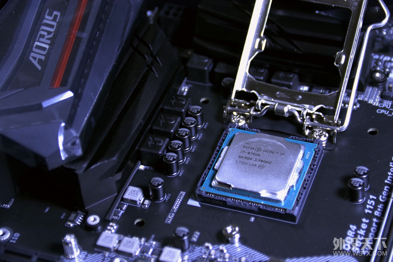 ׼ԪԼʡi7 8700K¹ⱦװSHOW
