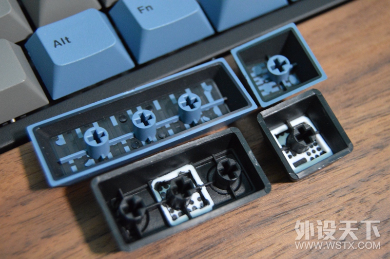 Leopold ² FC750R 10PD е ʹ