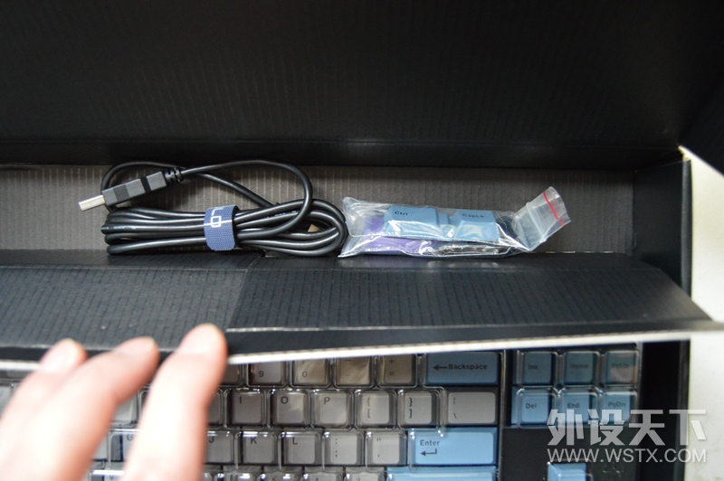 Leopold ² FC750R 10PD е ʹ