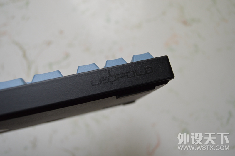 Leopold ² FC750R 10PD е ʹ