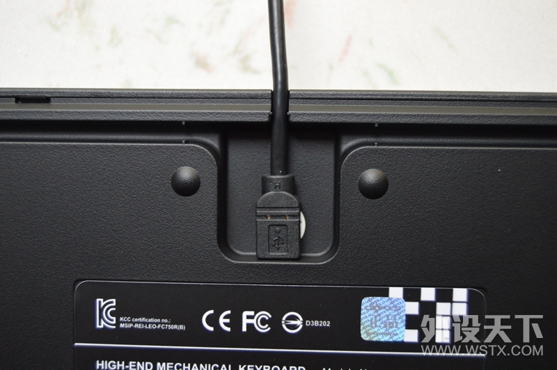 Leopold ² FC750R 10PD е ʹ
