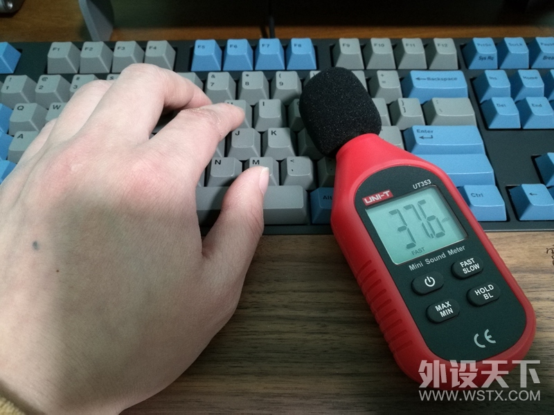 Leopold ² FC750R 10PD е ʹ