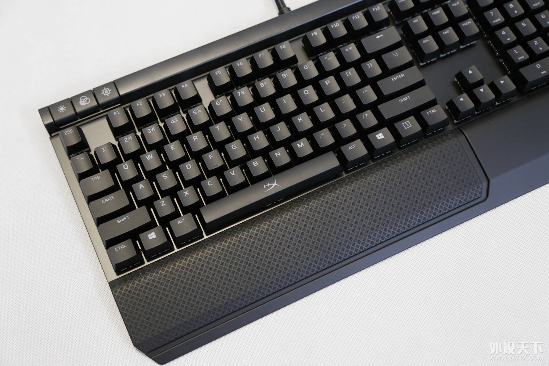 HyperX Alloy EliteRGBϷе̿