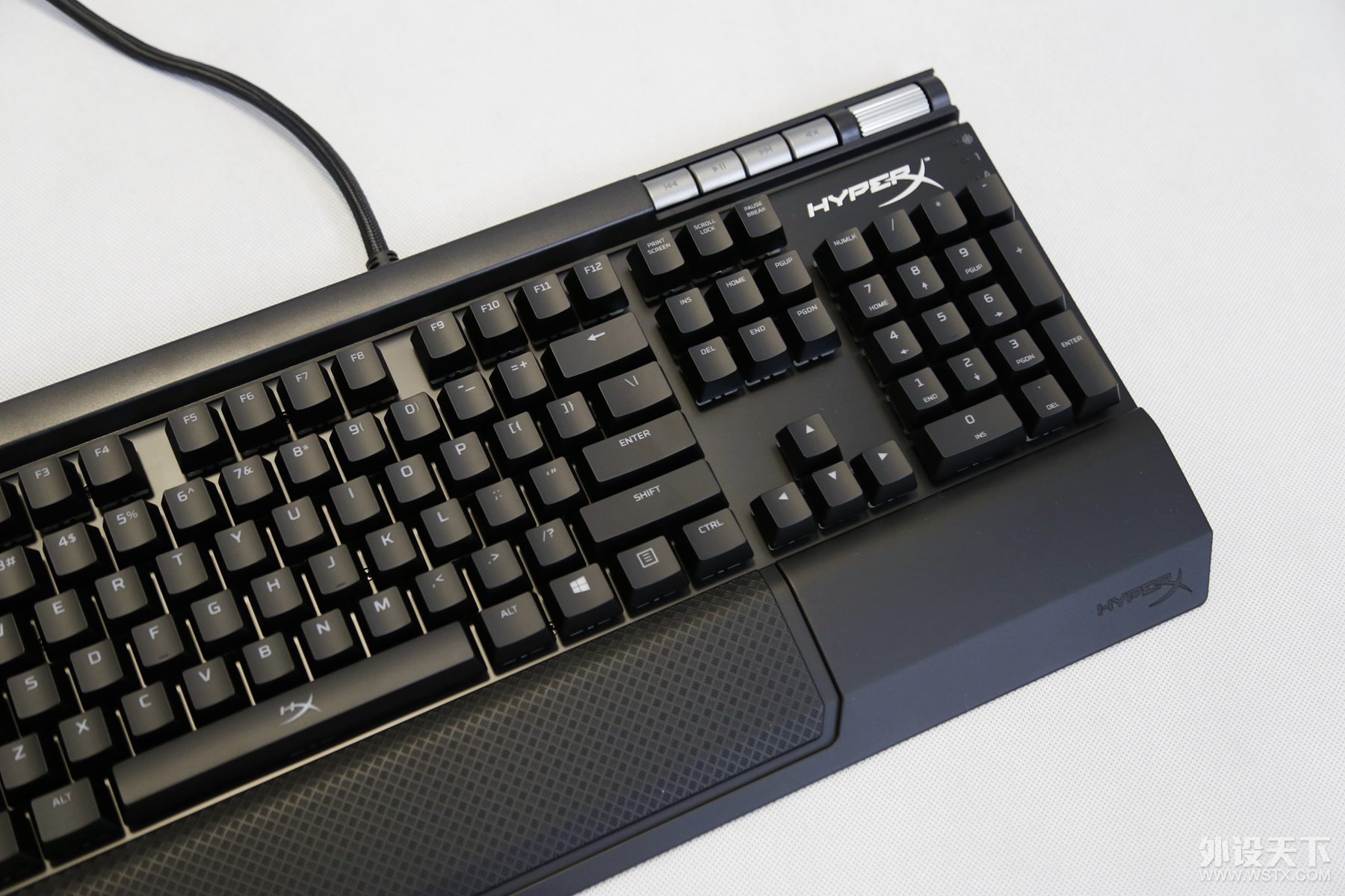HyperX Alloy EliteRGBϷе̿