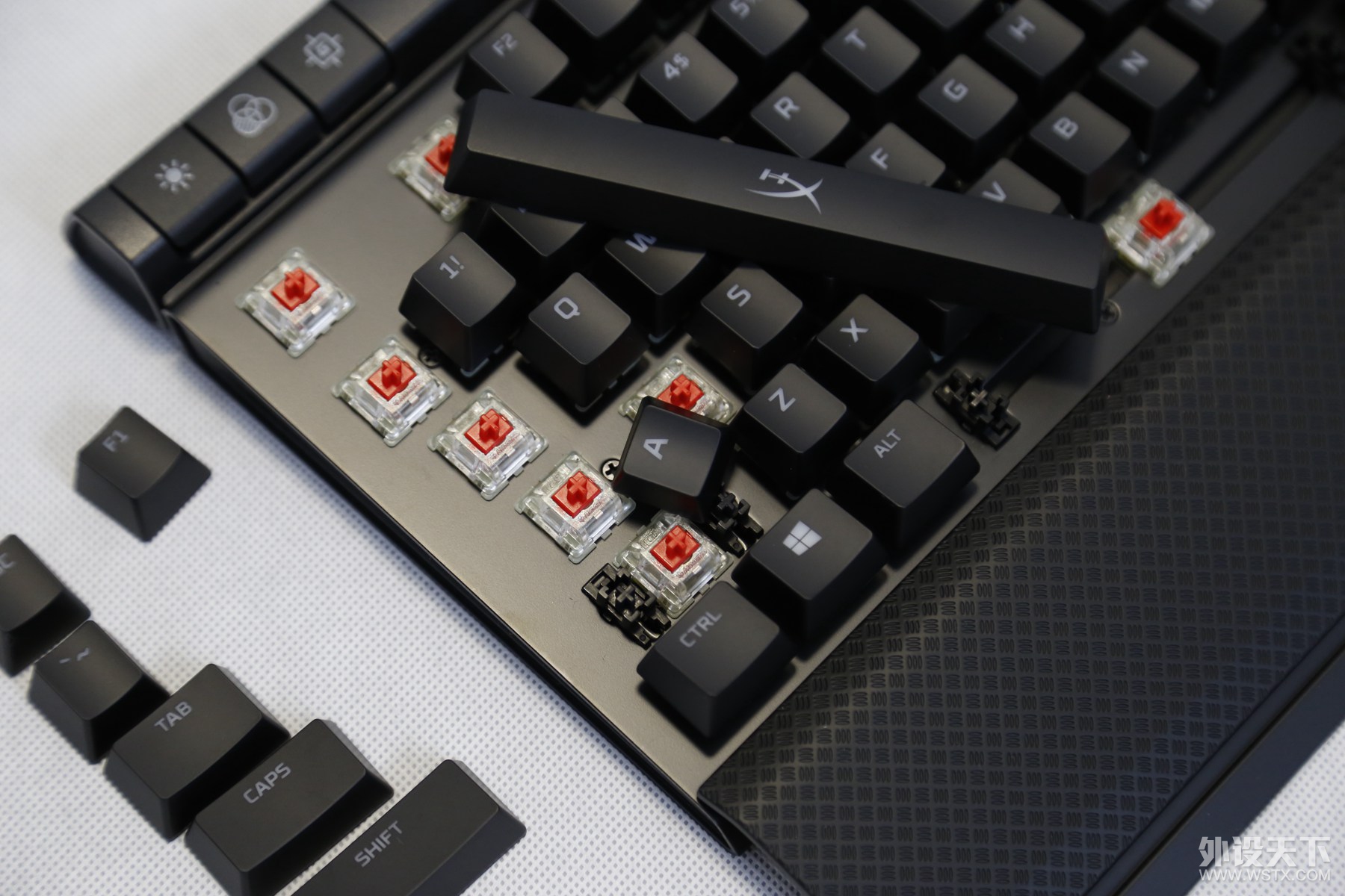 HyperX Alloy EliteRGBϷе̿