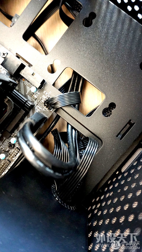 ɿšٴơCooler Master Q300L 