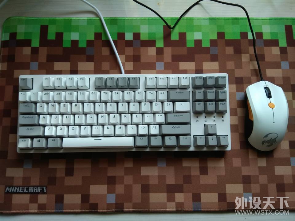 е̵½  ٤k320